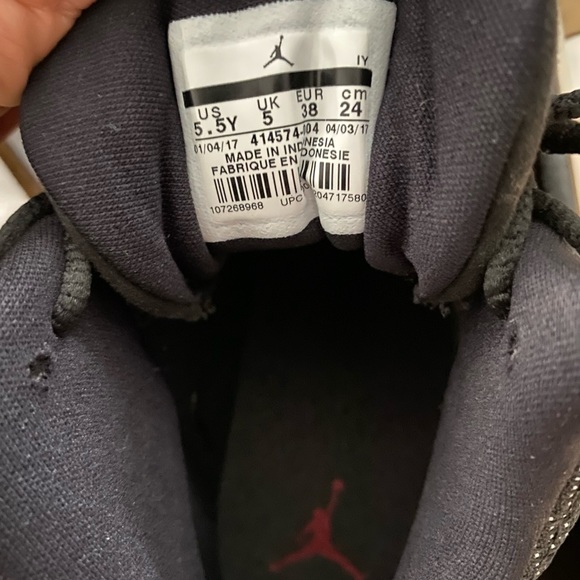 Jordan Retro 13 Breds SIZE 5.5Y/WOMENS 7.5 - Picture 5 of 6